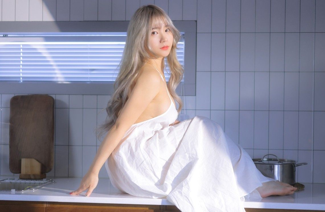 [Yo-U] Ming - Vol.3 Jacuzzi