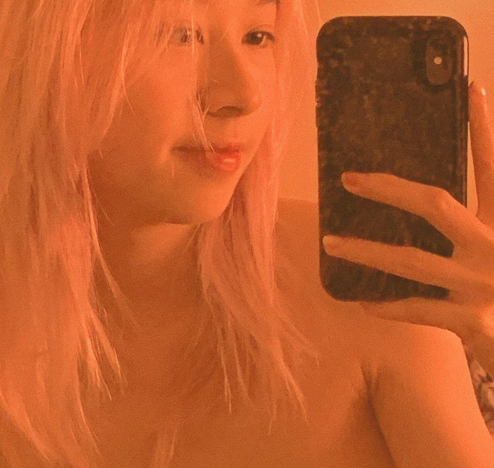 青岛留学生李一品与富二代男友自拍