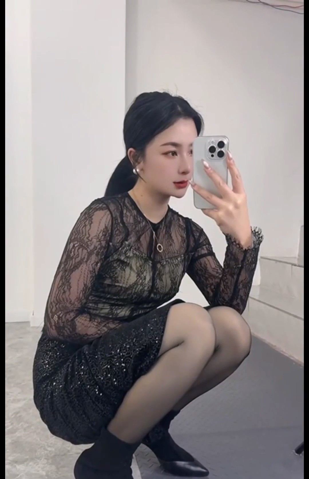 抖音二姐高跟黑丝视频流出